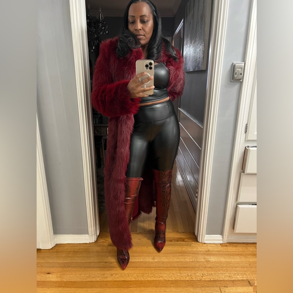 💋 coming soon
